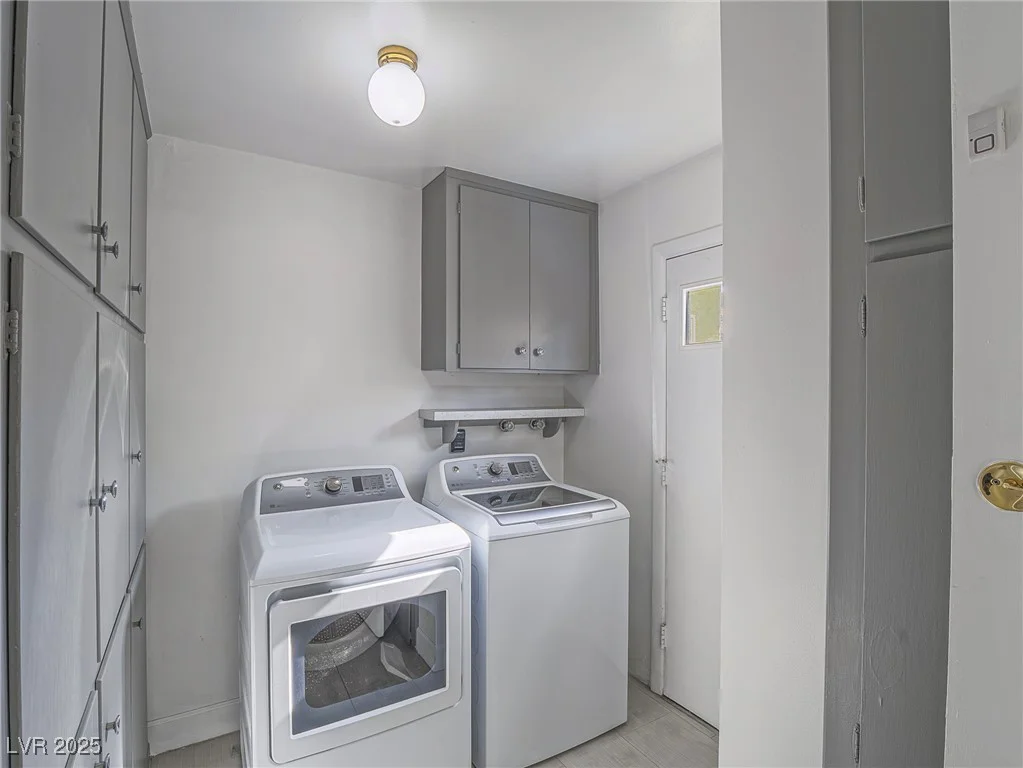1716 Chapman, Las Vegas, NV 89104
