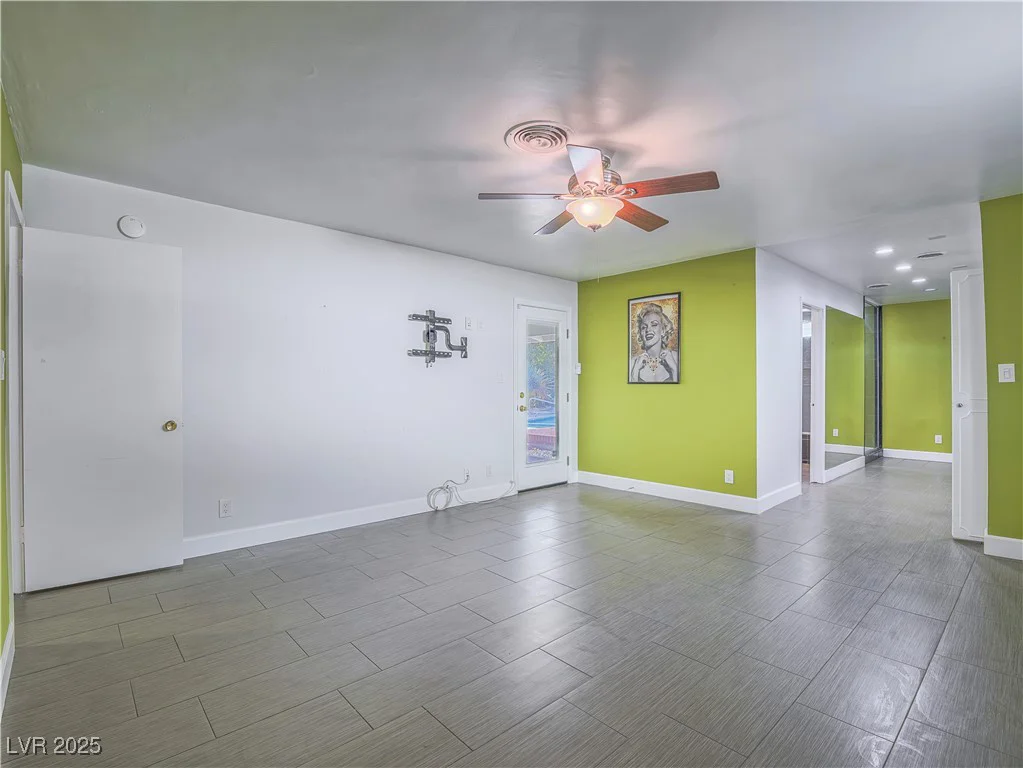 1716 Chapman, Las Vegas, NV 89104