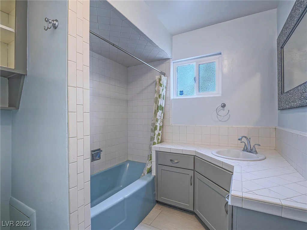 1716 Chapman, Las Vegas, NV 89104