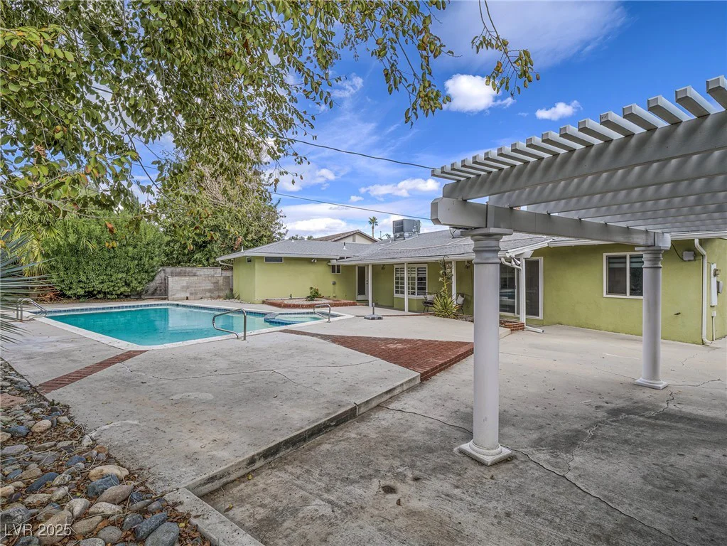 1716 Chapman, Las Vegas, NV 89104