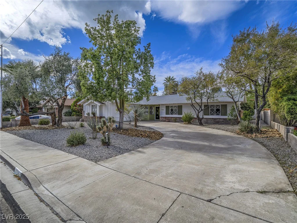 1716 Chapman, Las Vegas, NV 89104