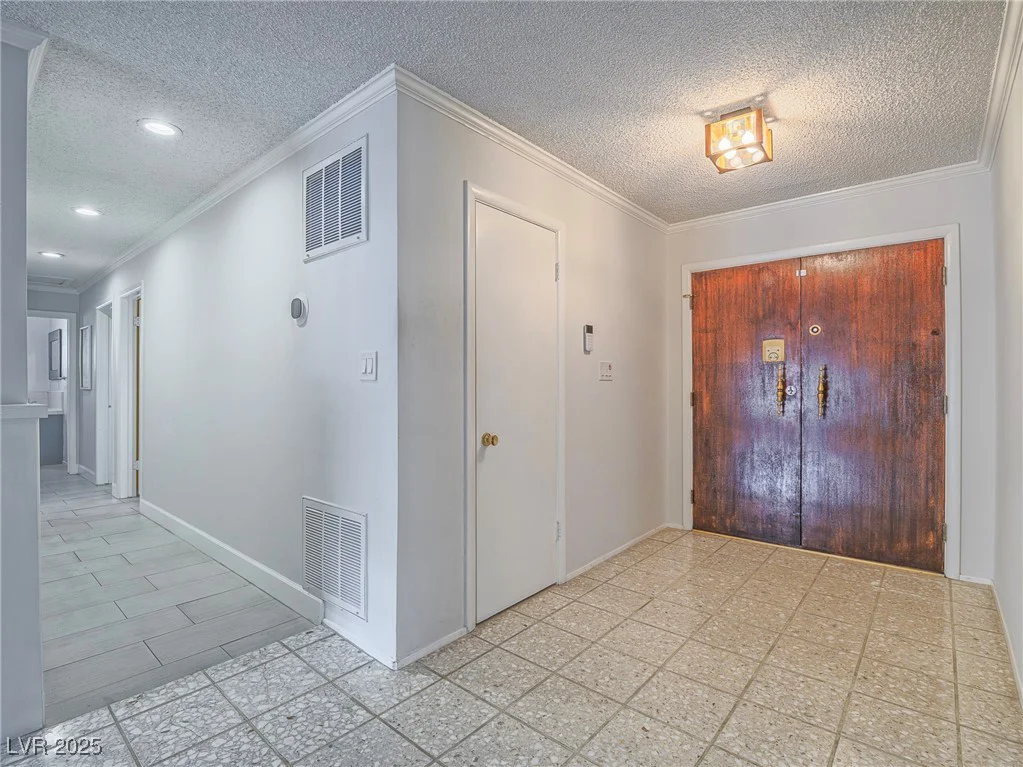1716 Chapman, Las Vegas, NV 89104
