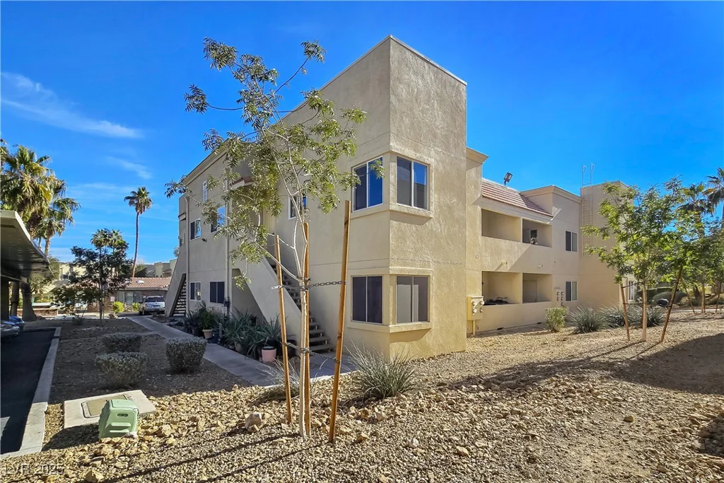 1812 Decatur, Las Vegas, NV 89108