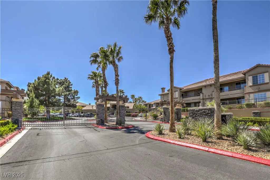 9901 Trailwood, Las Vegas, NV 89134