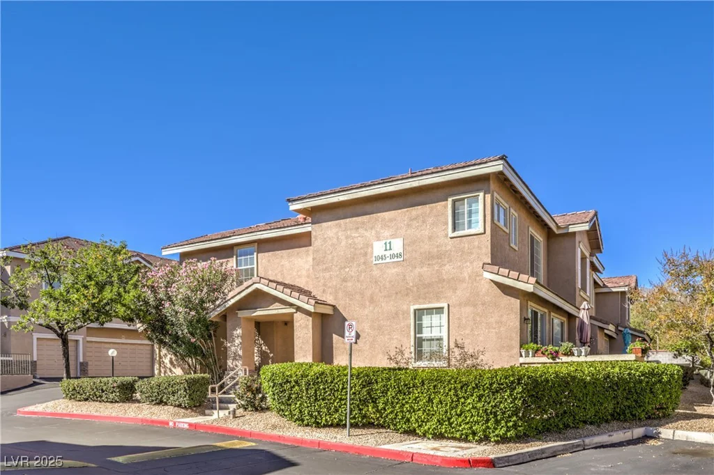 9901 Trailwood, Las Vegas, NV 89134