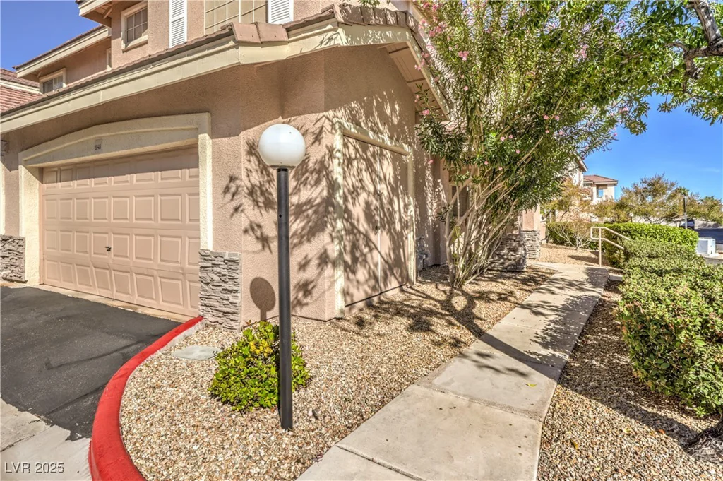 9901 Trailwood, Las Vegas, NV 89134