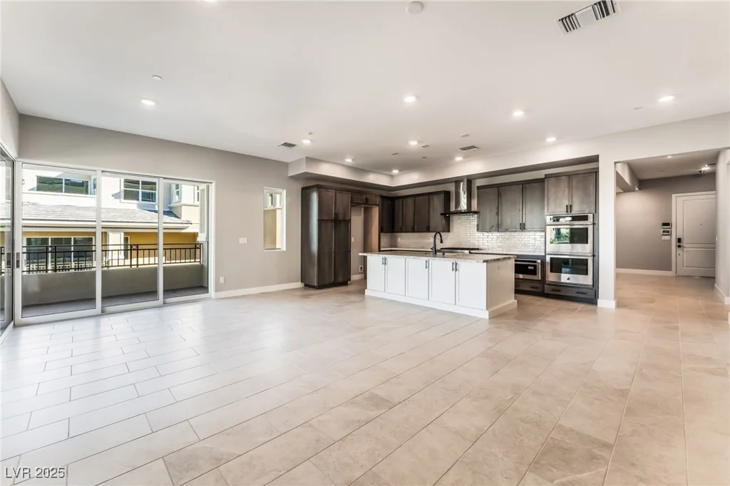 9132 Las Manaitas, Las Vegas, NV 89144