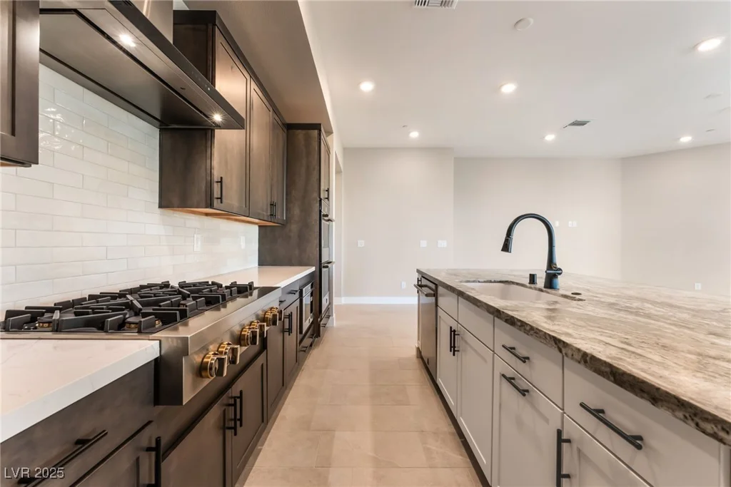9132 Las Manaitas, Las Vegas, NV 89144