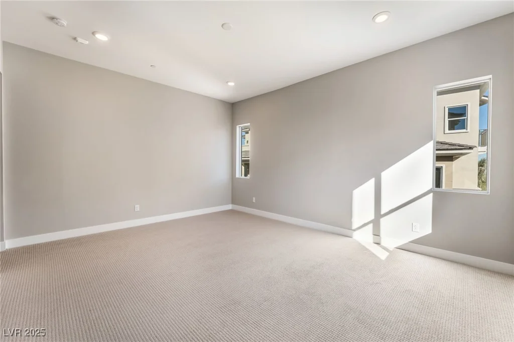 9132 Las Manaitas, Las Vegas, NV 89144