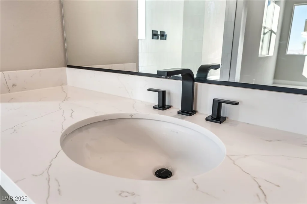 9132 Las Manaitas, Las Vegas, NV 89144
