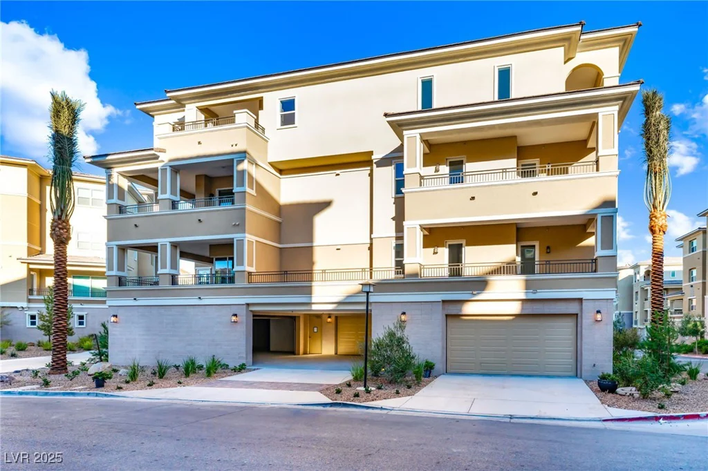 9132 Las Manaitas, Las Vegas, NV 89144