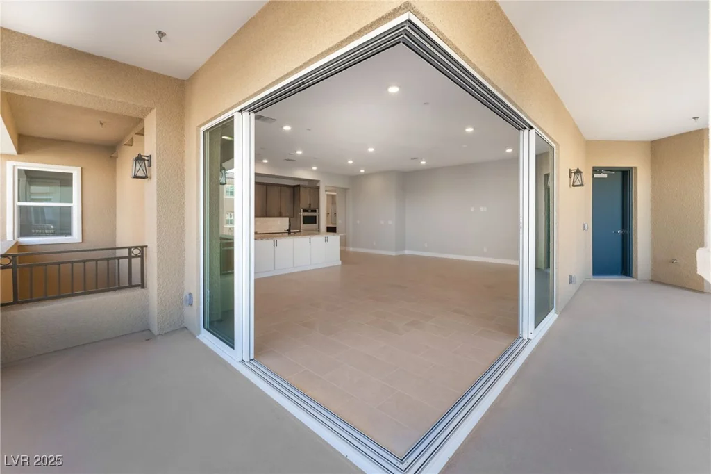 9132 Las Manaitas, Las Vegas, NV 89144