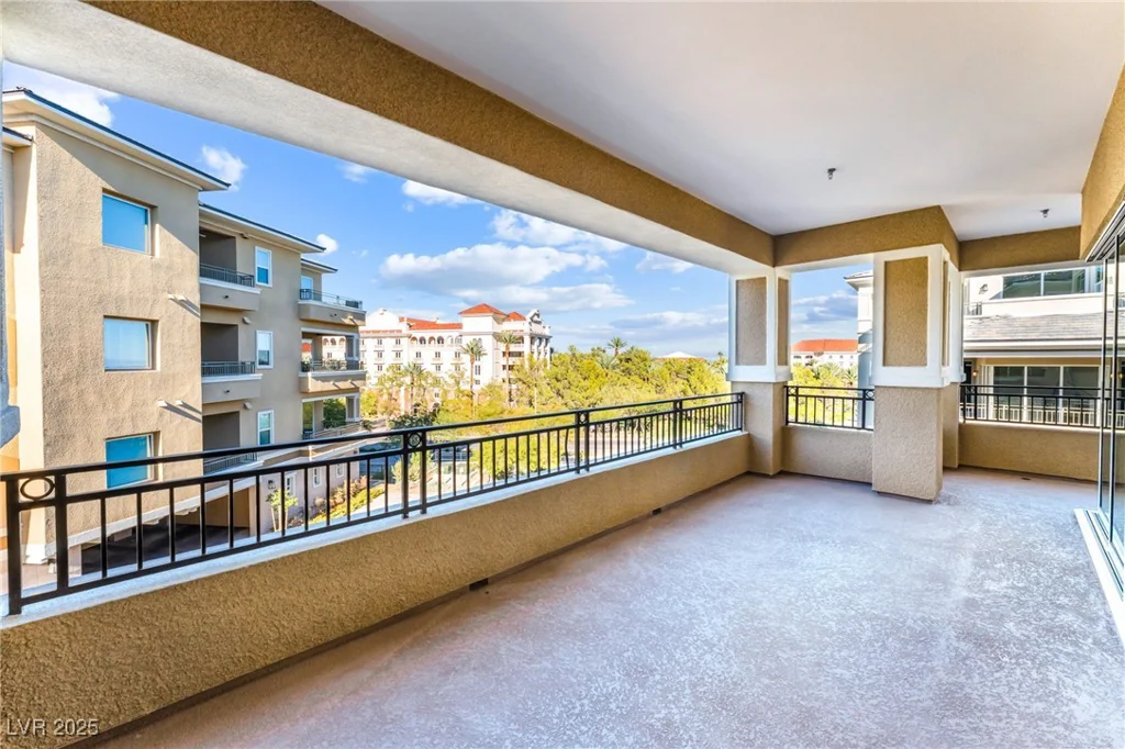 9132 Las Manaitas, Las Vegas, NV 89144