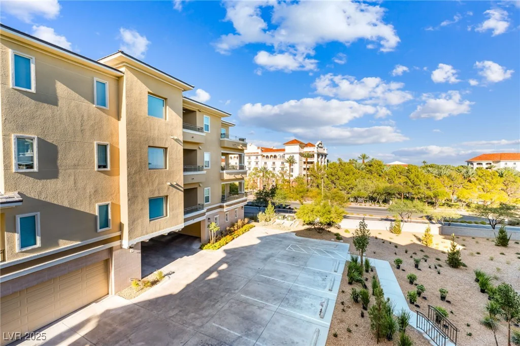 9132 Las Manaitas, Las Vegas, NV 89144