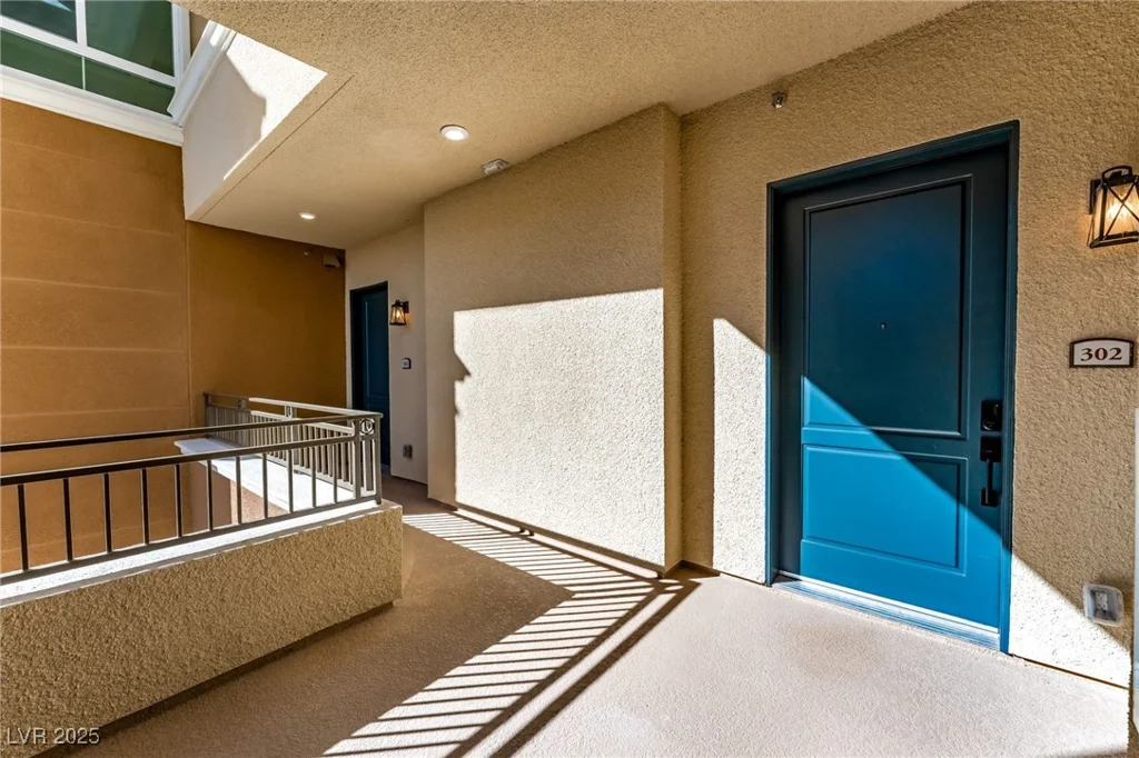 9132 Las Manaitas, Las Vegas, NV 89144