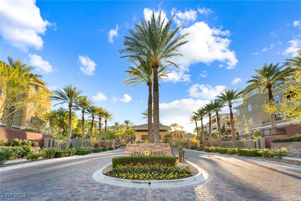 9132 Las Manaitas, Las Vegas, NV 89144