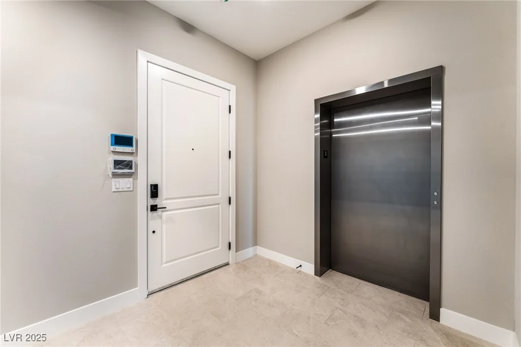 9132 Las Manaitas, Las Vegas, NV 89144