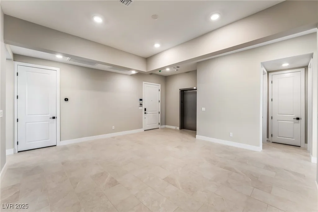 9132 Las Manaitas, Las Vegas, NV 89144