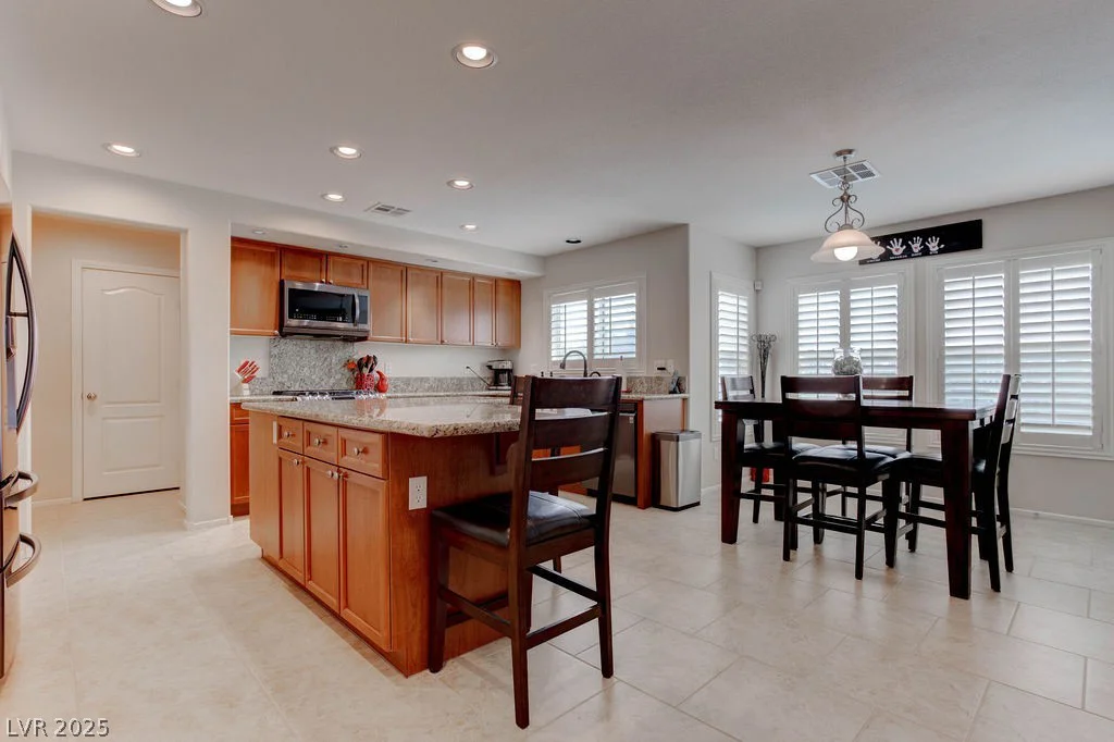 6881 Quiet Peeps, North Las Vegas, NV 89084