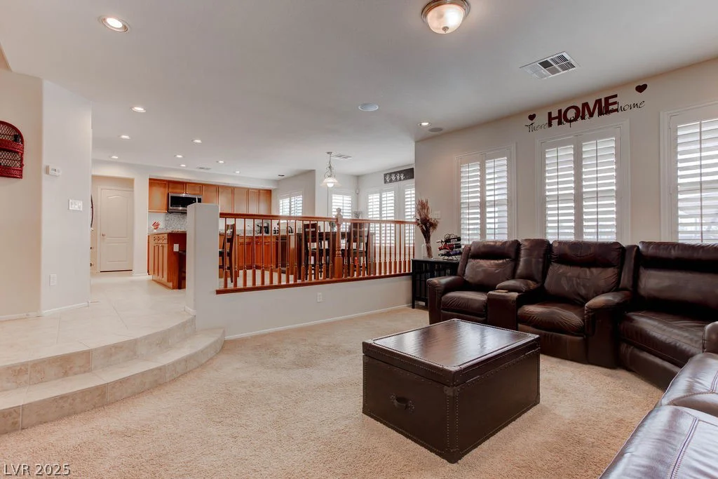 6881 Quiet Peeps, North Las Vegas, NV 89084