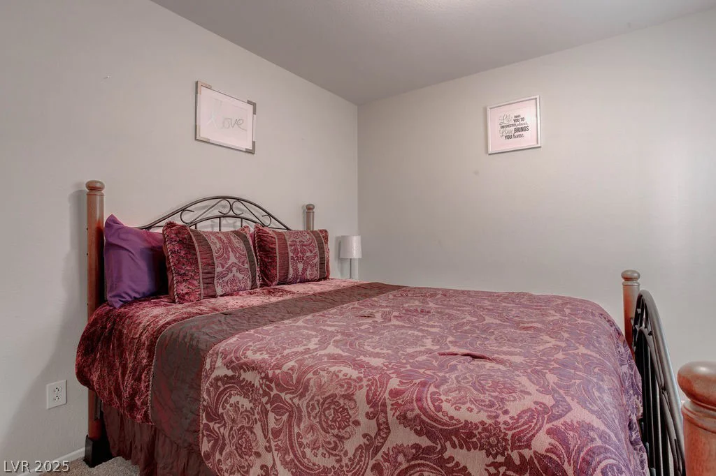 6881 Quiet Peeps, North Las Vegas, NV 89084