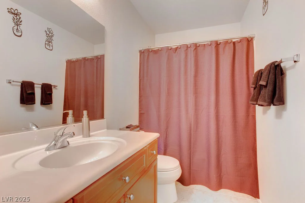 6881 Quiet Peeps, North Las Vegas, NV 89084