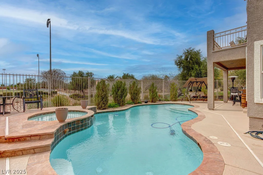 6881 Quiet Peeps, North Las Vegas, NV 89084