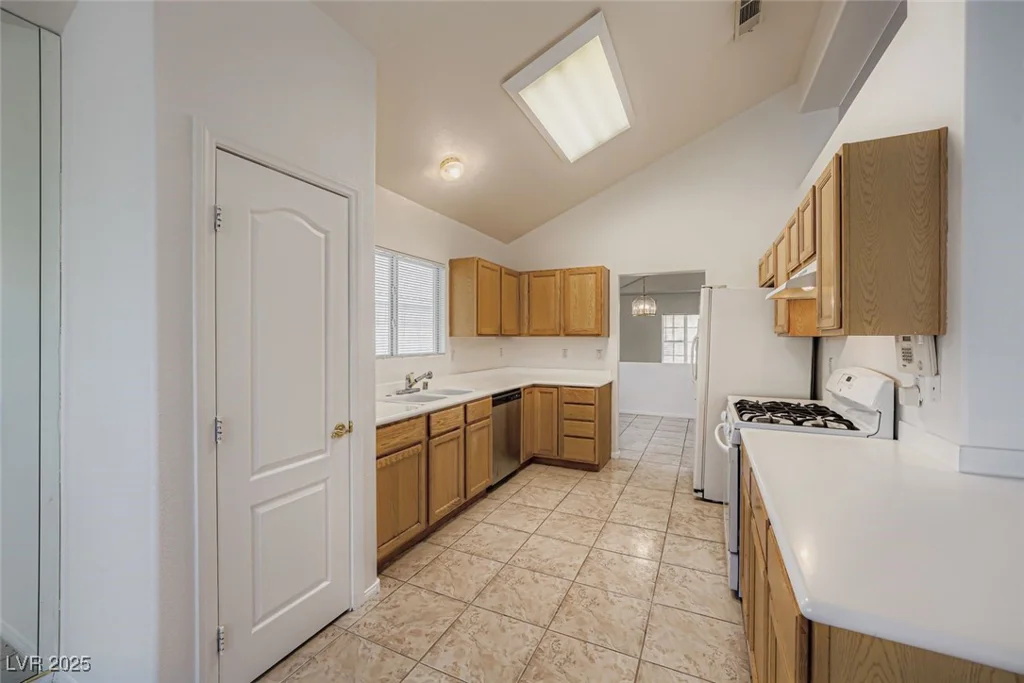 5805 Grand Heritage, Las Vegas, NV 89130