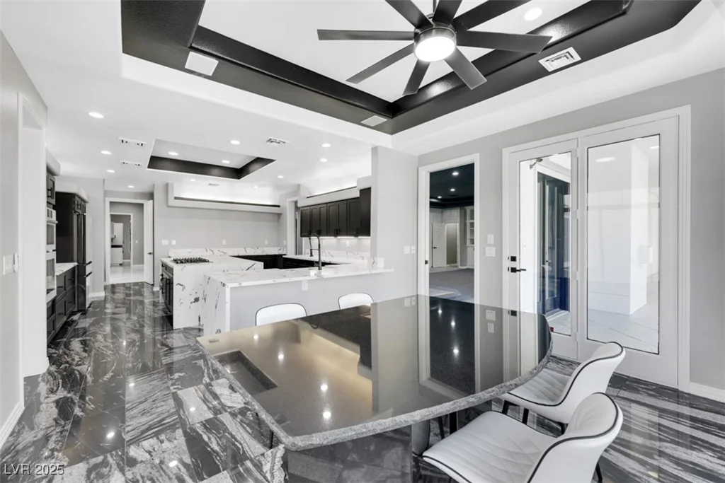 3860 Hildebrand, Las Vegas, NV 89121