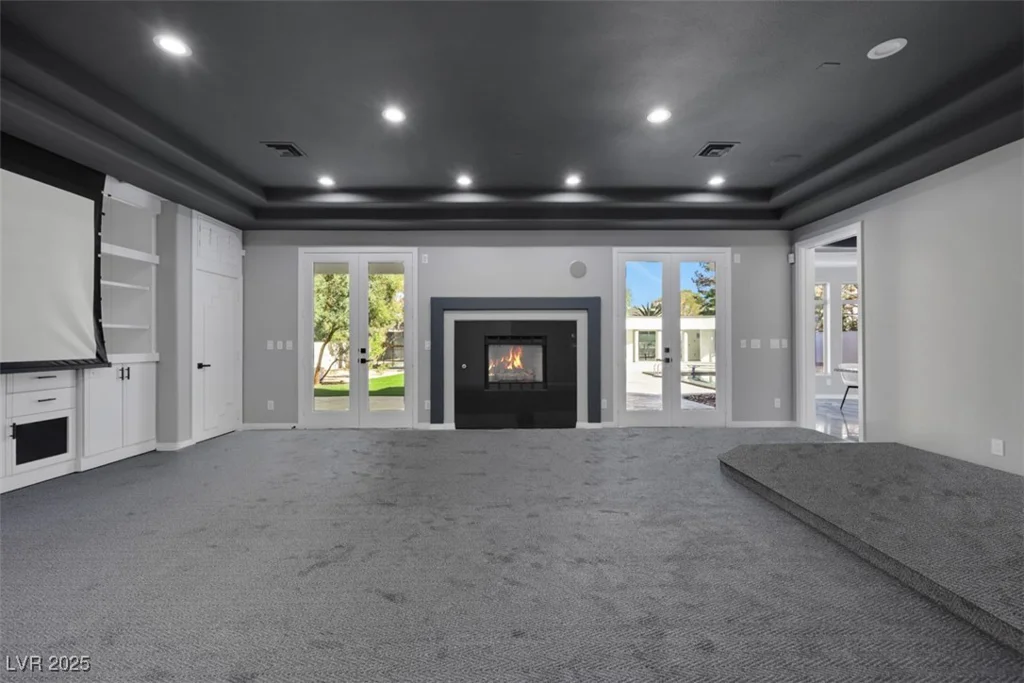 3860 Hildebrand, Las Vegas, NV 89121