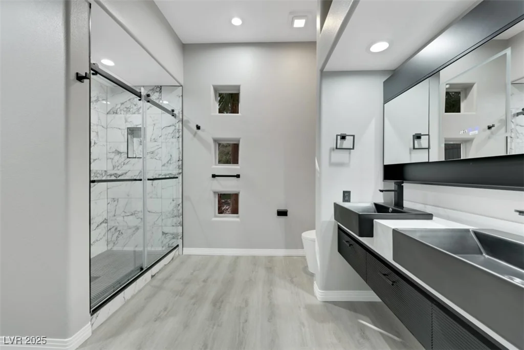 3860 Hildebrand, Las Vegas, NV 89121
