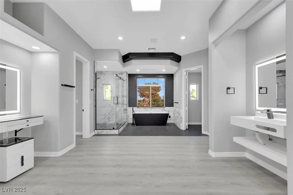 3860 Hildebrand, Las Vegas, NV 89121