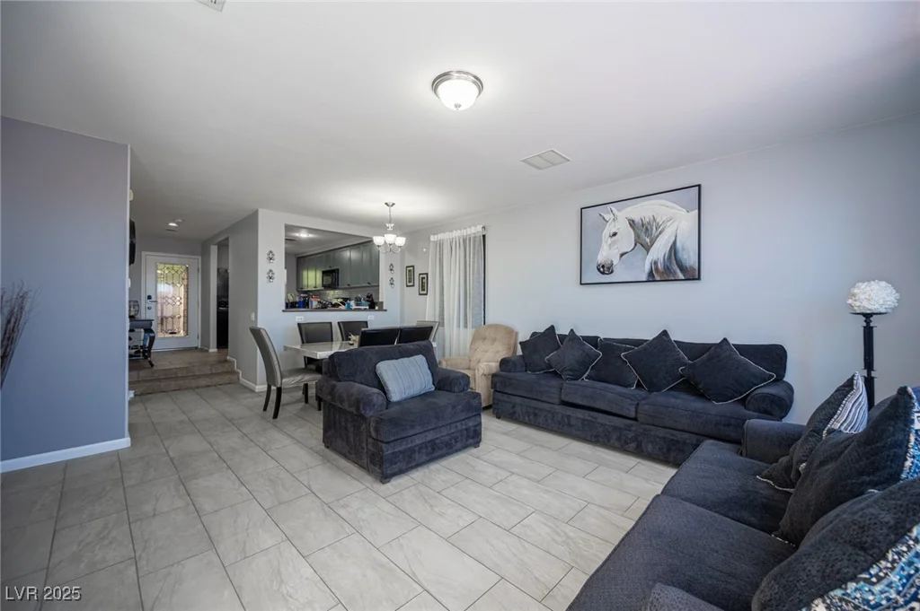 3744 Austell, Las Vegas, NV 89129