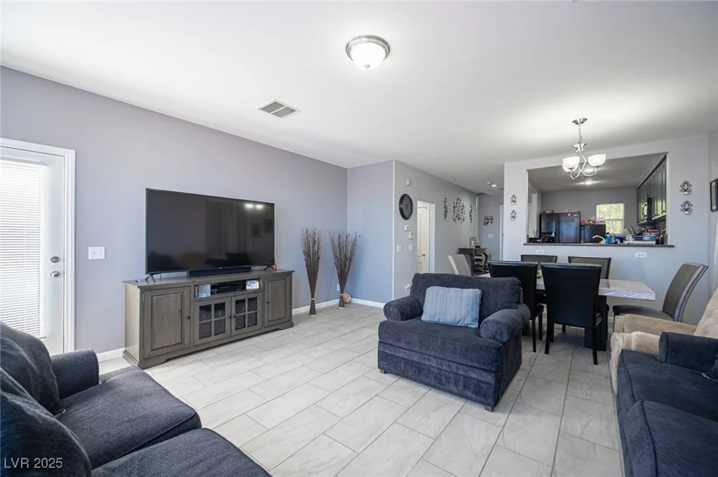 3744 Austell, Las Vegas, NV 89129
