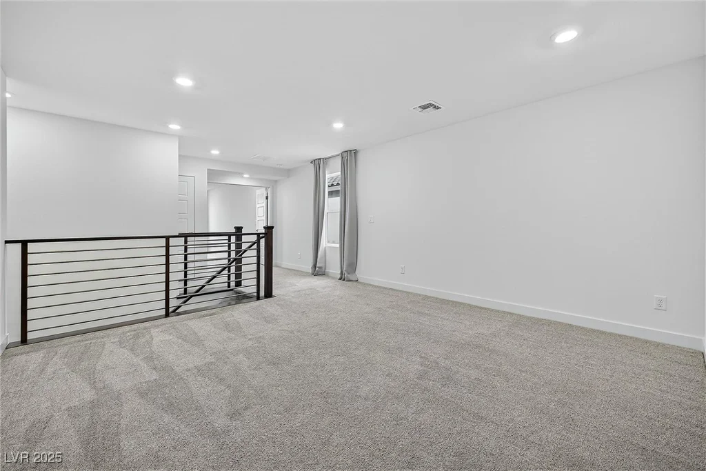6930 Dandelion Park, Las Vegas, NV 89113