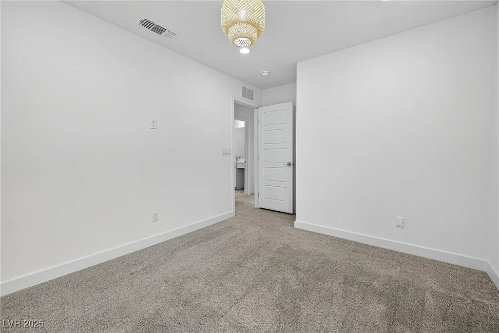 6930 Dandelion Park, Las Vegas, NV 89113