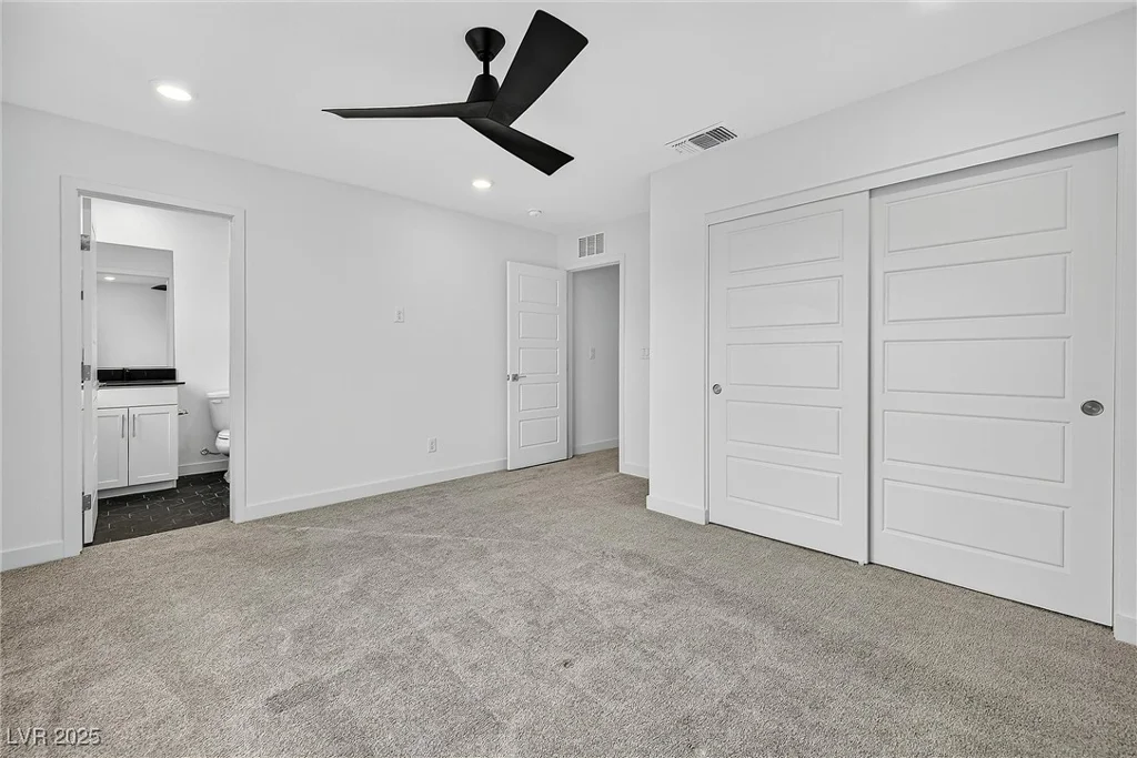 6930 Dandelion Park, Las Vegas, NV 89113