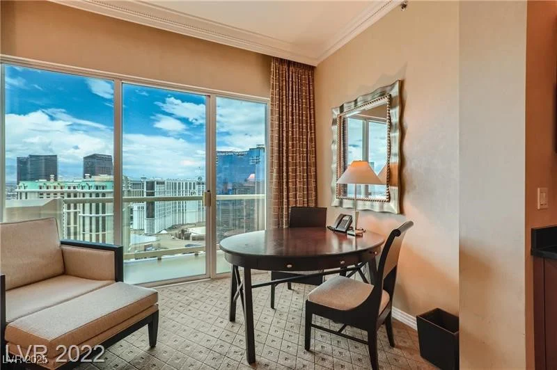 145 Harmon, Las Vegas, NV 89109