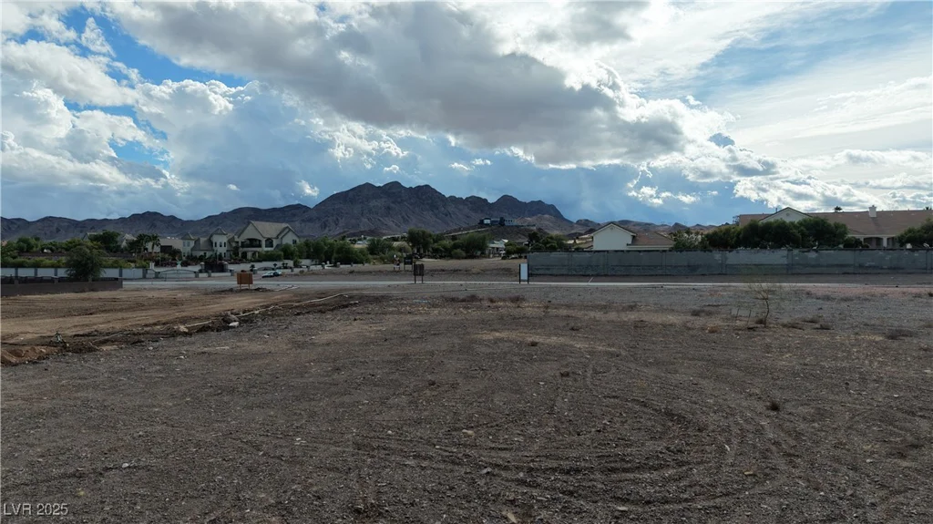460 Paradise Hills, Henderson, NV 89002