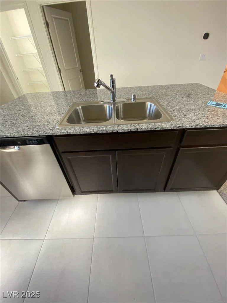 4740 Parkarbor, Las Vegas, NV 89141