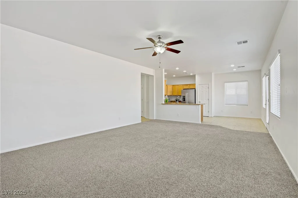 6933 Diver, North Las Vegas, NV 89084