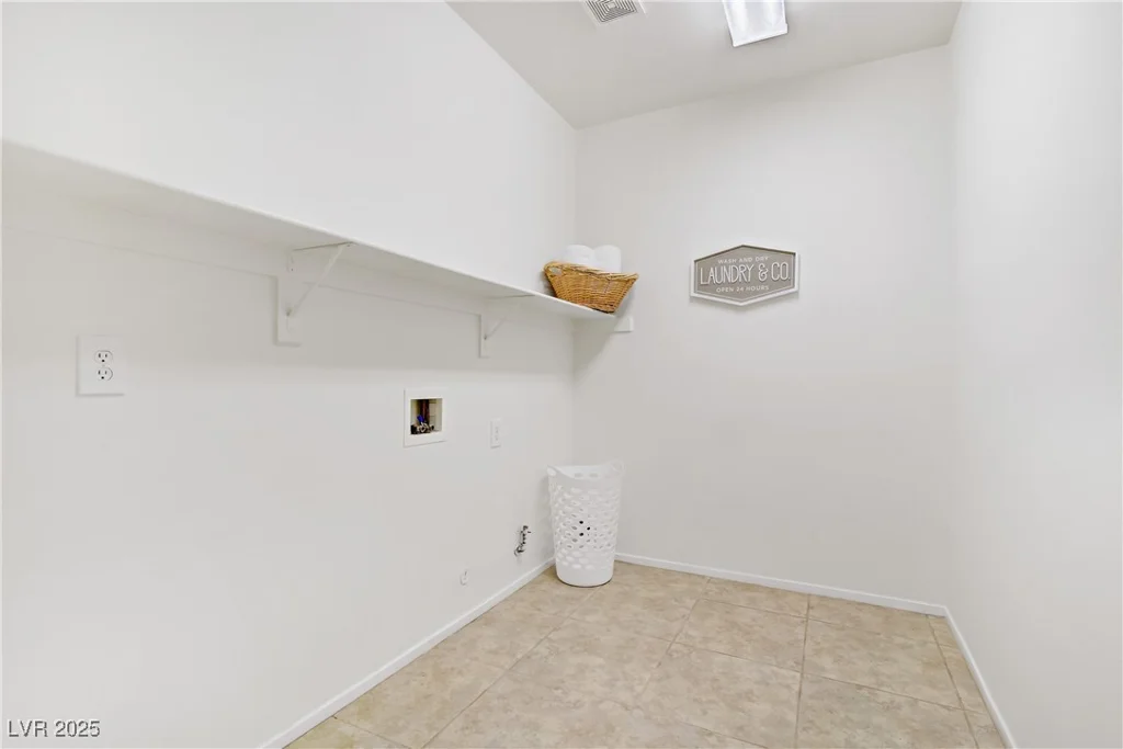 6933 Diver, North Las Vegas, NV 89084