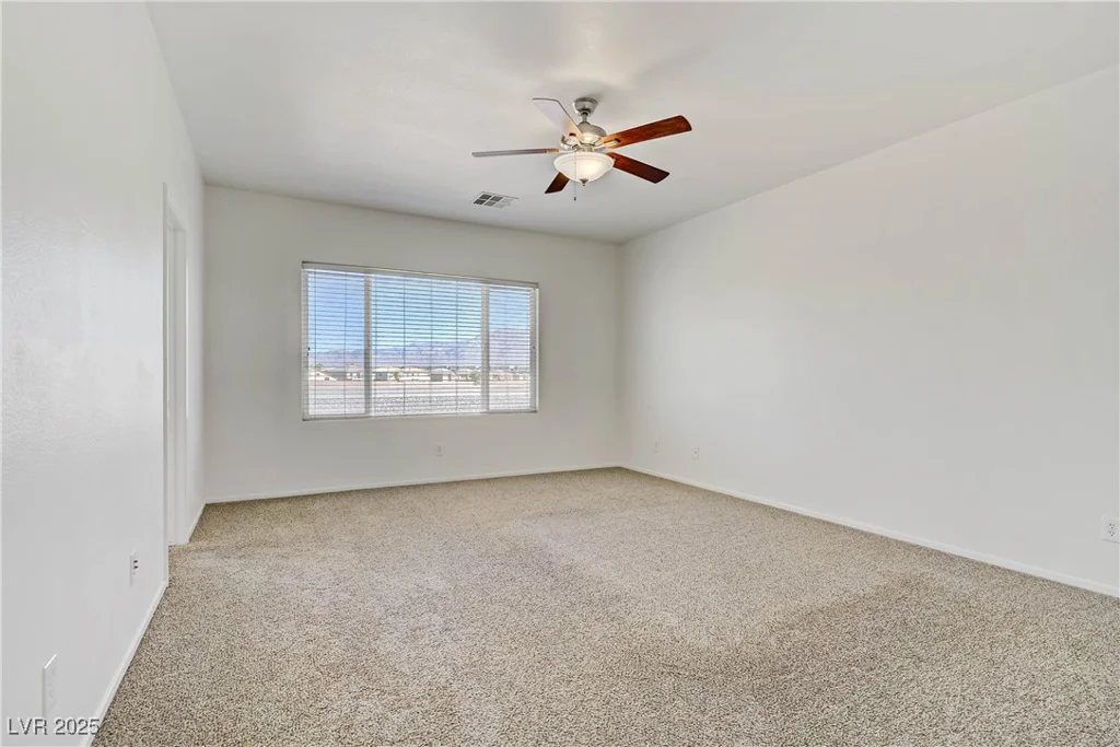 6933 Diver, North Las Vegas, NV 89084