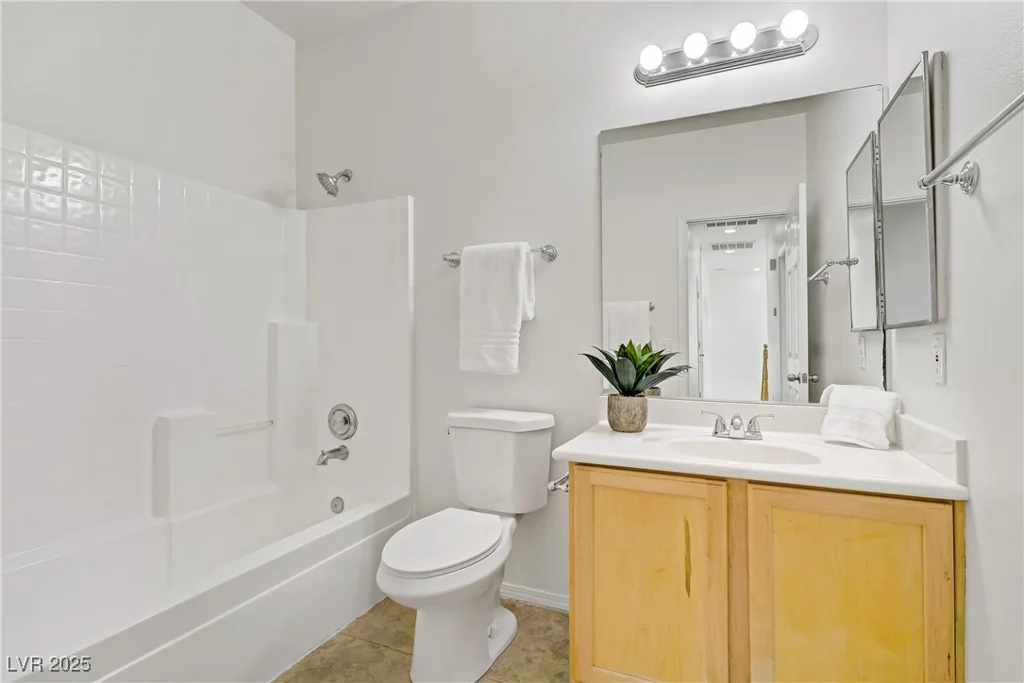 6933 Diver, North Las Vegas, NV 89084