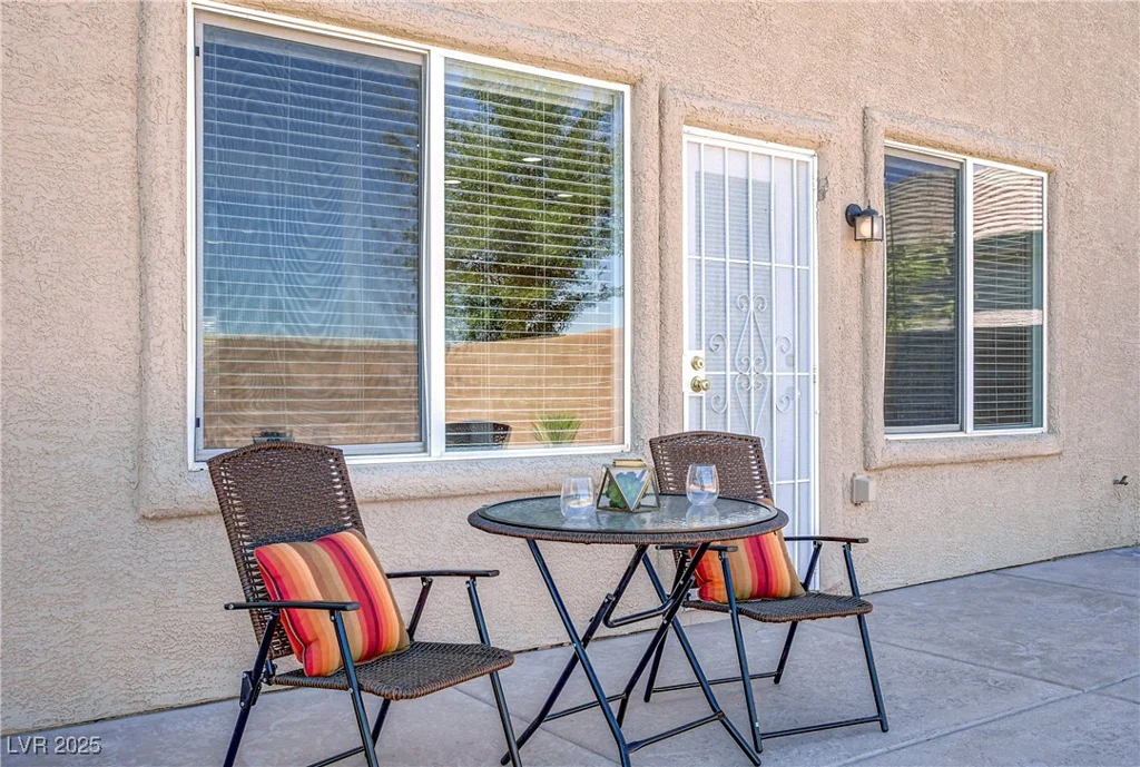 6933 Diver, North Las Vegas, NV 89084
