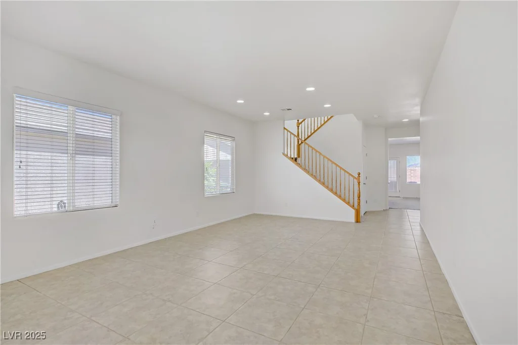 6933 Diver, North Las Vegas, NV 89084