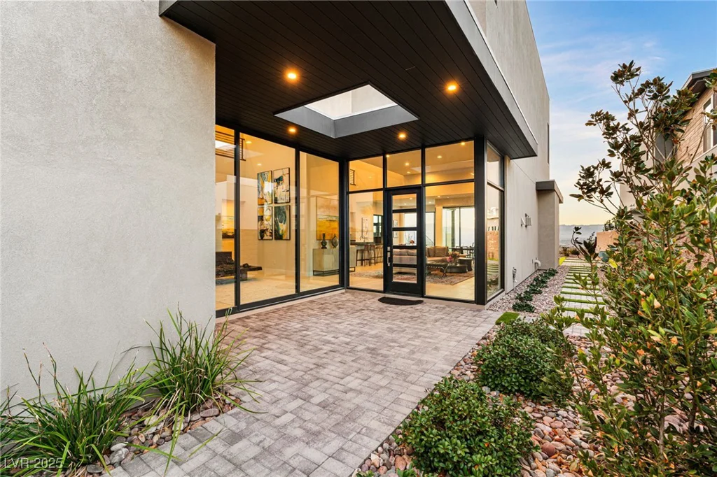 569 Overlook Rim, Henderson, NV 89012