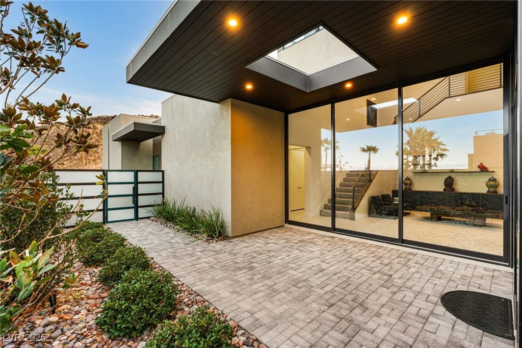 569 Overlook Rim, Henderson, NV 89012