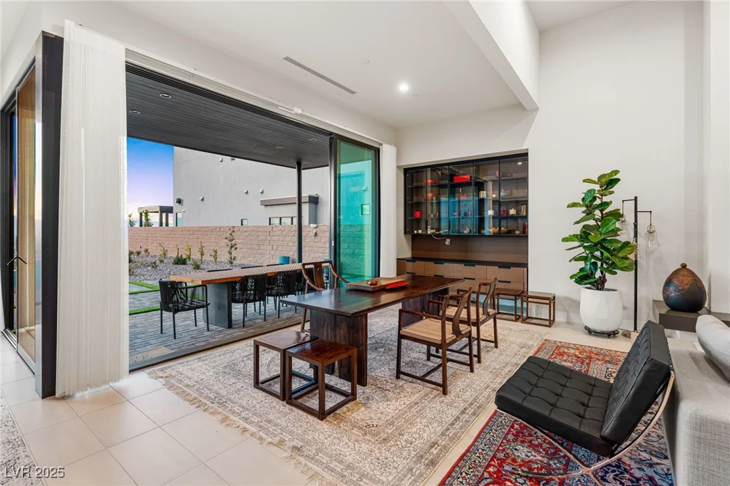 569 Overlook Rim, Henderson, NV 89012
