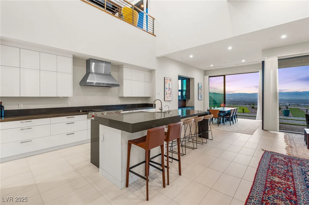 569 Overlook Rim, Henderson, NV 89012